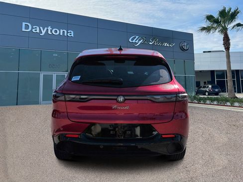 New 2026 Alfa Romeo Tonale Sprint w/ Black Premium Package AWD/4WD image 4