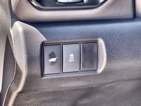 Certified 2024 Honda Pilot Touring image 29
