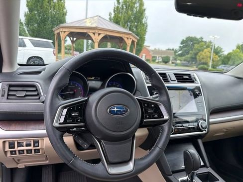 Used 2019 Subaru Outback 2.5i Limited w/ Popular Package #2 AWD/4WD image 16