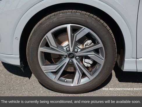 Used 2024 Audi Q4 e-tron Premium Plus w/ Premium Plus image 12