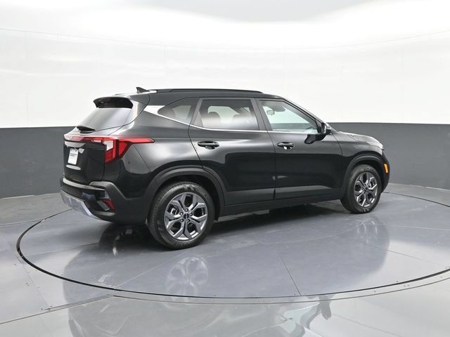 Used 2024 Kia Seltos S FWD image 15