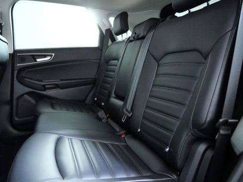 Used 2024 Ford Edge SEL w/ Convenience Package AWD/4WD image 16
