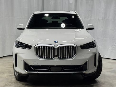 Used 2026 BMW X5 xDrive40i w/ Climate Comfort Package AWD/4WD image 2