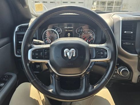 Used 2021 RAM 1500 Big Horn AWD/4WD image 17