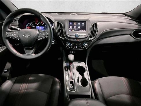 Used 2023 Chevrolet Equinox RS FWD image 16