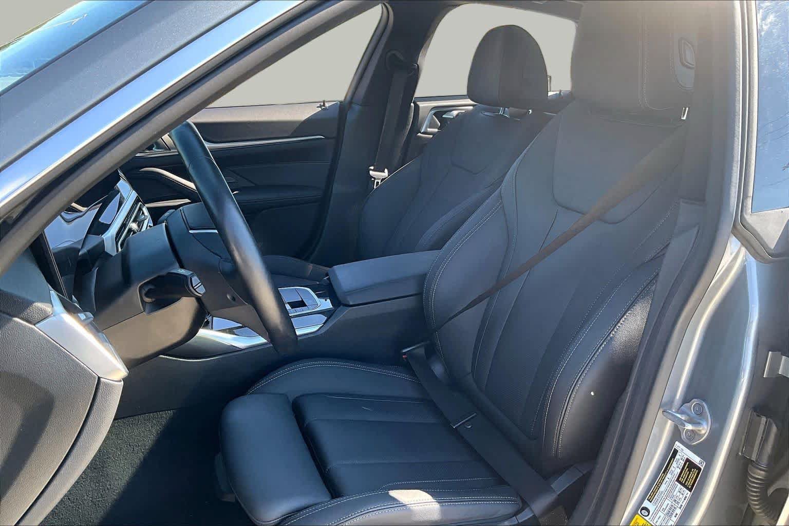 Used 2024 BMW i4 eDrive35 w/ Premium Package RWD image 7