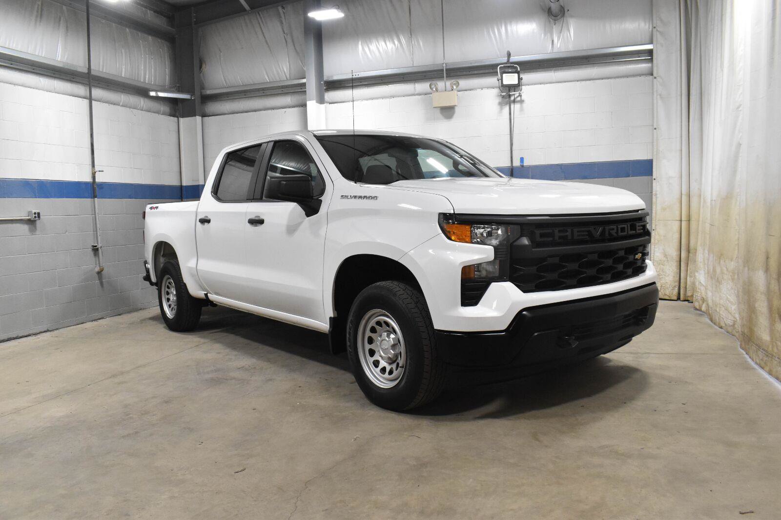 Used 2023 Chevrolet Silverado 1500 W/T w/ WT Value Package AWD/4WD image 25