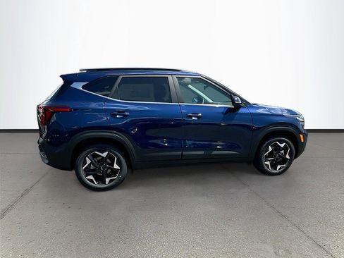New 2026 Kia Seltos EX FWD image 8