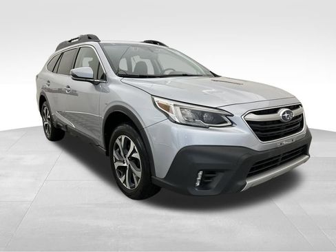 Used 2022 Subaru Outback Limited image 8