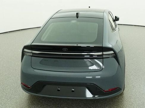 New 2026 Toyota Prius Plug-In Hybrid FWD image 7
