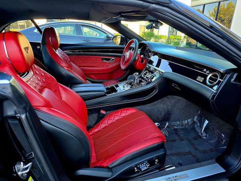Used 2020 Bentley Continental GT w/ First Edition Specification image 39