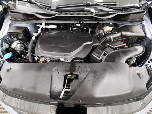 Certified 2025 Honda Odyssey Sport-L image 12