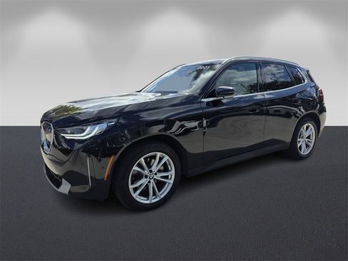 Certified 2025 BMW X3 xDrive30i w/ Premium Package image 8