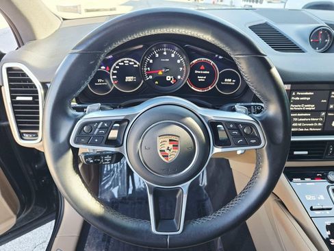Used 2019 Porsche Cayenne AWD/4WD image 19
