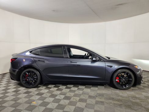 Used 2024 Tesla Model 3 Performance image 8