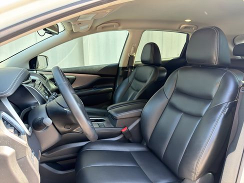 Used 2023 Nissan Murano SV FWD image 11