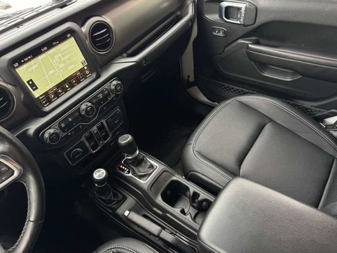 Used 2020 Jeep Gladiator Sport w/ Quick Order Package 24S image 15