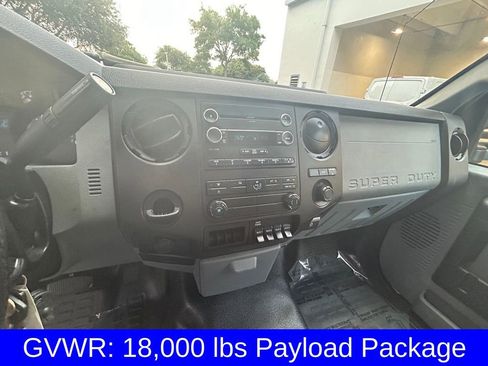 Used 2016 Ford F550 2WD Regular Cab Super Duty image 11