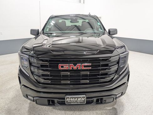 Used 2025 GMC Sierra 1500 Elevation image 8