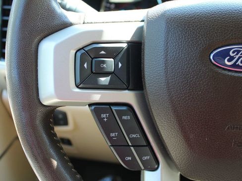 Used 2018 Ford F150 Lariat w/ Equipment Group 502A Luxury AWD/4WD image 26