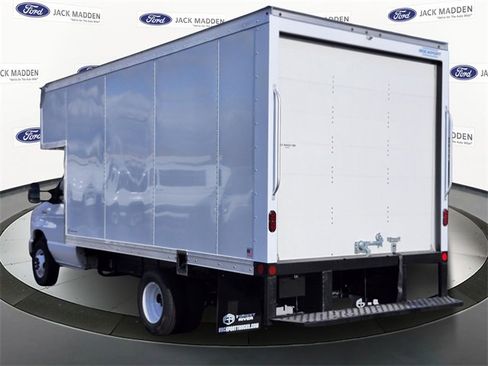 New 2026 Ford E-350 and Econoline 350 Super Duty w/ Power Equipment Group image 3