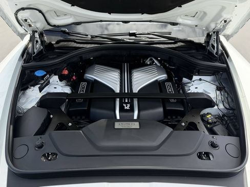 Used 2021 Rolls-Royce Cullinan AWD/4WD image 38