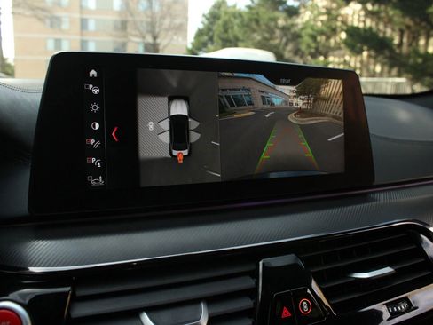 Used 2018 BMW M5 w/ Executive Package AWD/4WD image 30