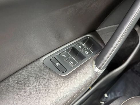 Used 2015 Volkswagen Golf TDI SEL FWD image 34