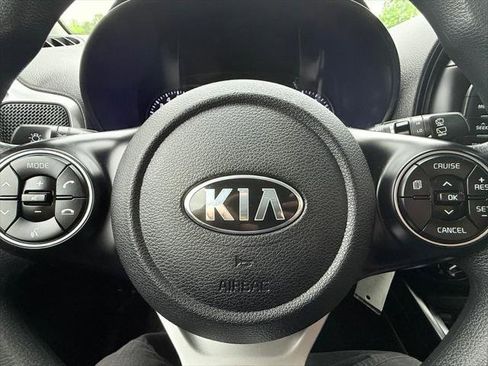 Used 2020 Kia Soul LX FWD image 16