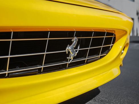 Used 2005 Ferrari 575M Maranello Superamerica image 12