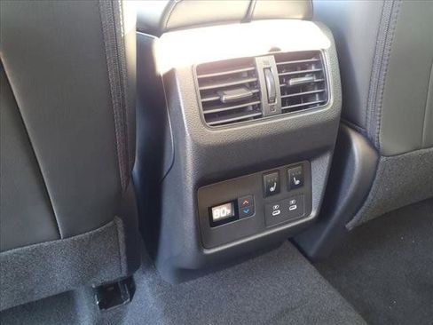 New 2025 Nissan Rogue Platinum w/ Tech Package image 30