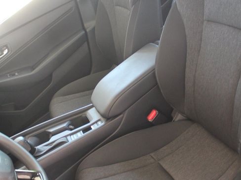 Used 2025 Honda Accord SE image 15