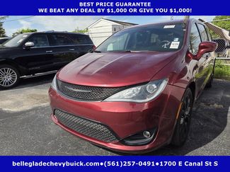 Used 2019 Chrysler Pacifica Touring Plus w/ S Appearance Package video 1