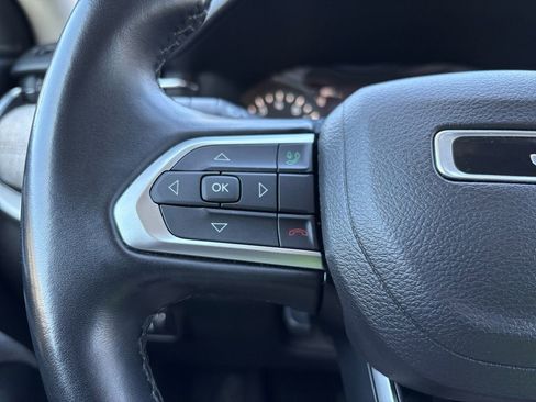 Used 2022 Jeep Compass Latitude image 15