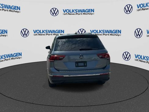 Used 2023 Volkswagen Tiguan SE FWD image 7