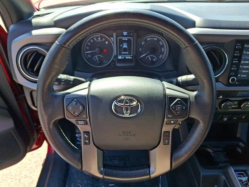 Certified 2023 Toyota Tacoma TRD Off-Road AWD/4WD image 19