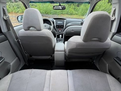 Used 2012 Subaru Forester 2.5X Premium AWD/4WD image 13