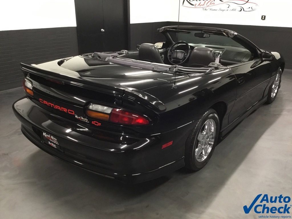 Used 2000 Chevrolet Camaro Z28 w/ Sport Appearance Pkg RWD image 11