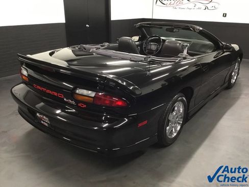 Used 2000 Chevrolet Camaro Z28 w/ Sport Appearance Pkg RWD image 11