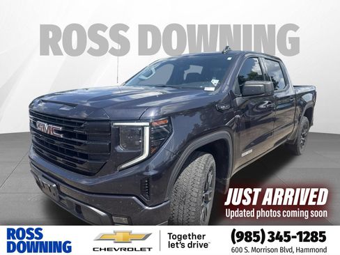 Used 2023 GMC Sierra 1500 Elevation w/ X31 Off-Road Package AWD/4WD image 1