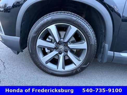 Certified 2025 Honda Pilot Elite image 13