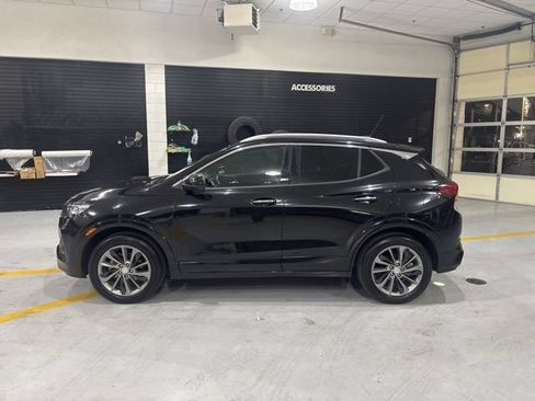Used 2021 Buick Encore GX Essence w/ Advanced Technology Package AWD/4WD image 5
