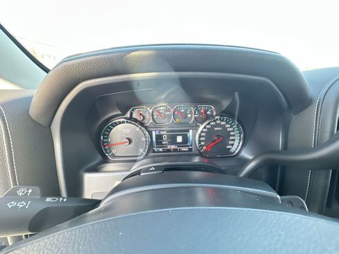 Used 2017 GMC Sierra 1500 SLE w/ SLE Value Package image 12