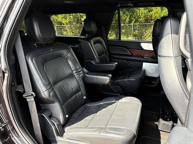Used 2022 Lincoln Navigator Reserve AWD/4WD image 48