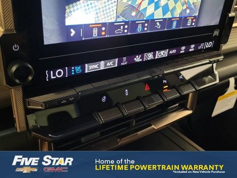 New 2025 GMC Hummer EV 2X AWD/4WD image 18