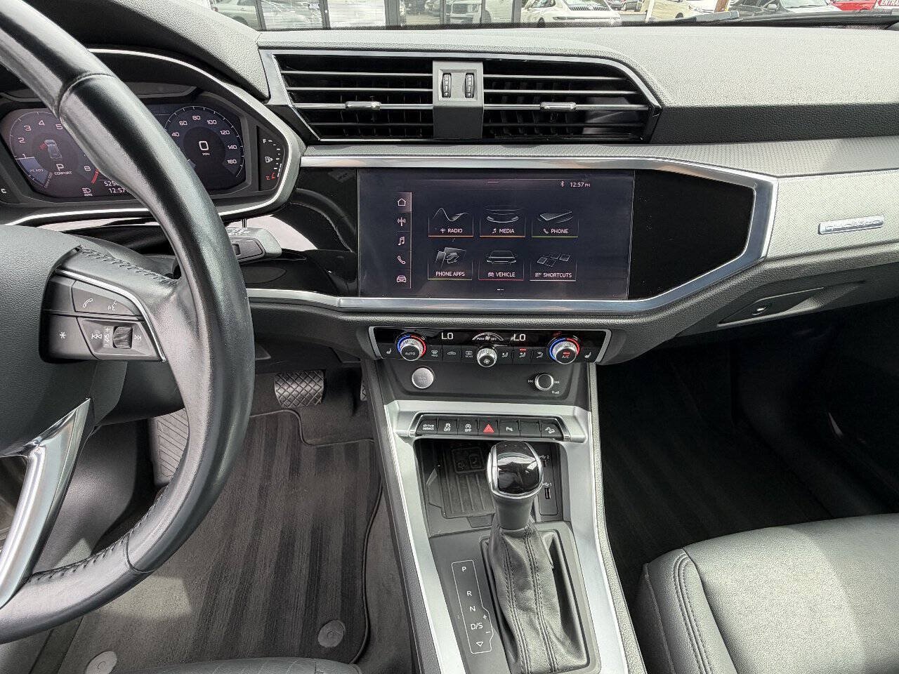 Used 2020 Audi Q3 2.0T Premium Plus w/ Premium Plus Package AWD/4WD image 14