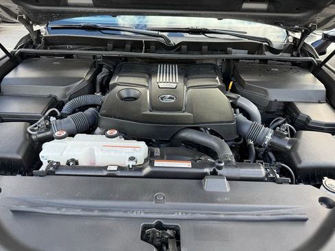 Used 2022 Lexus LX 600 F Sport image 21