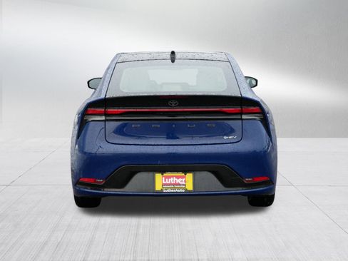 Used 2025 Toyota Prius Limited image 6