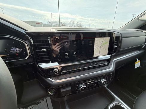 New 2026 GMC Sierra 1500 SLT w/ SLT Premium Plus Package image 13