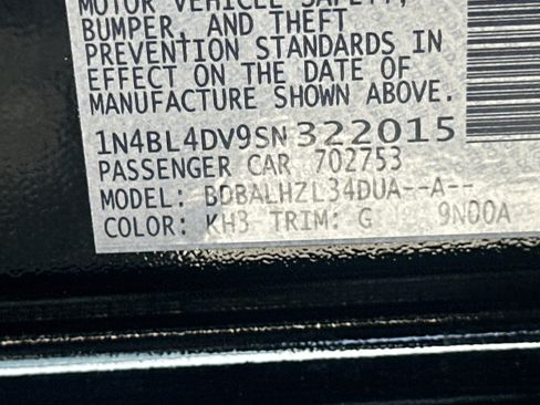 Used 2025 Nissan Altima 2.5 SV FWD image 31